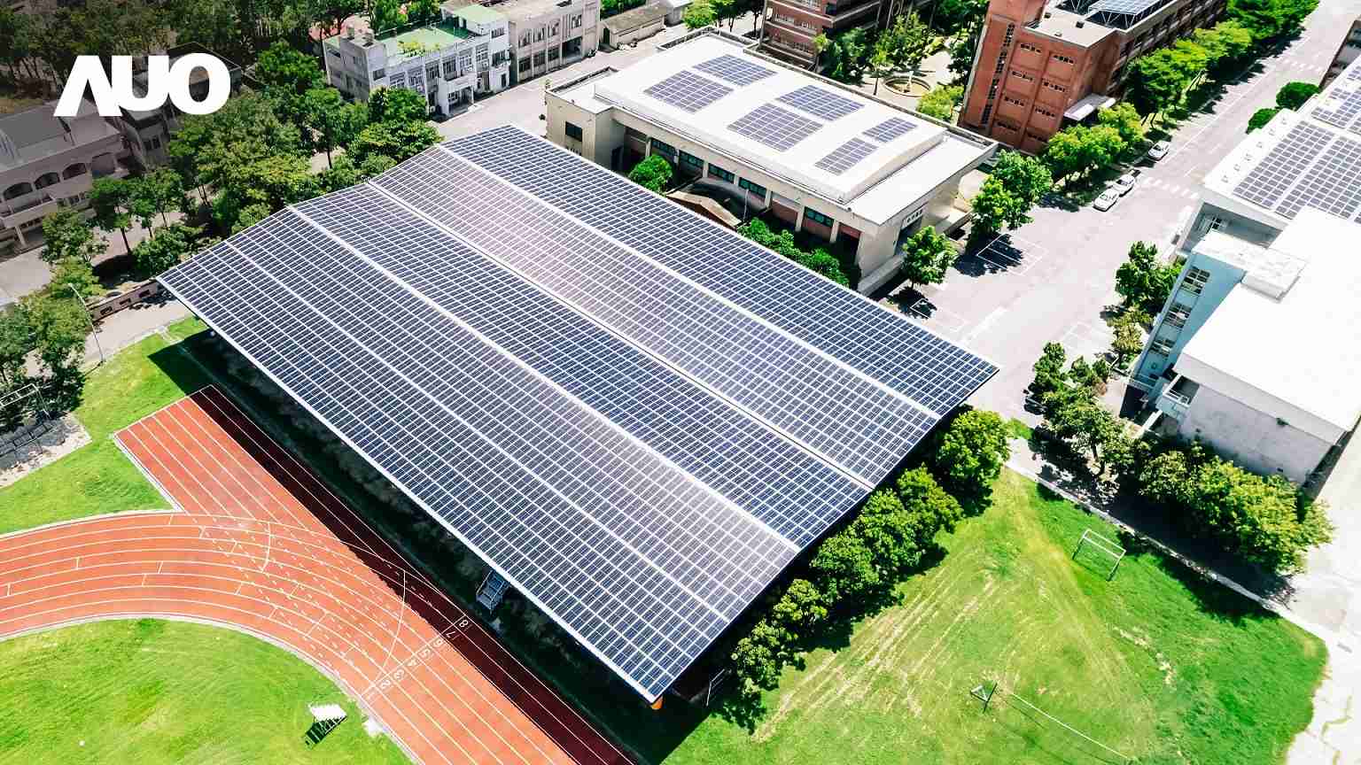 巨星国际SunSteel光电整合型浪板具备快速安装、、、、轻量化优势,,可提升15%发电效能,,,通过国际IEC与台湾VPC认证安全、、、、防漏、、、、耐候标准